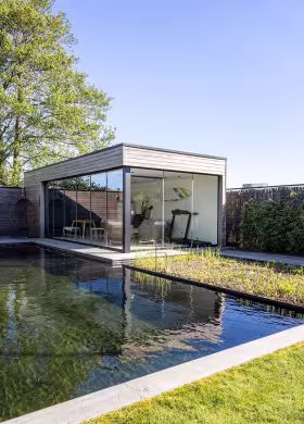 Poolhouse