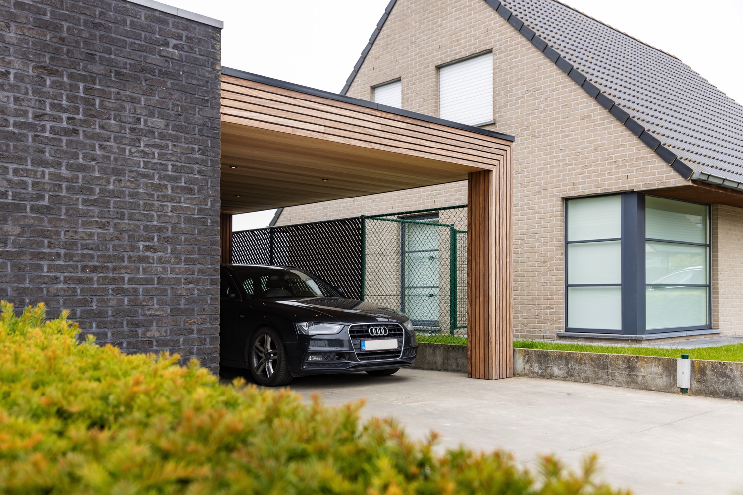 Oubliez le froid, dites oui au confort : les avantages d'un carport en hiver